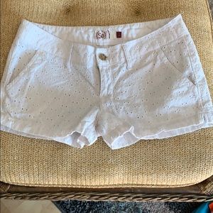 Adorable White Shorts | Size 5